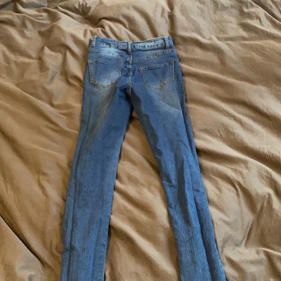 Fashion Nova jeans - Picture 3 of 3